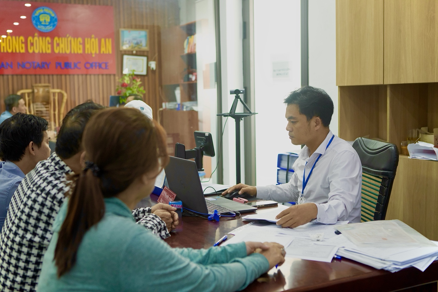 Công chứng viên Lý Ngọc Tân
